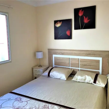 Apartment Amazing - Pool And Garden - At 50 Mt, *
